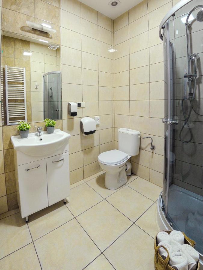 Hotel Dabrowski Освенцім Екстер'єр фото